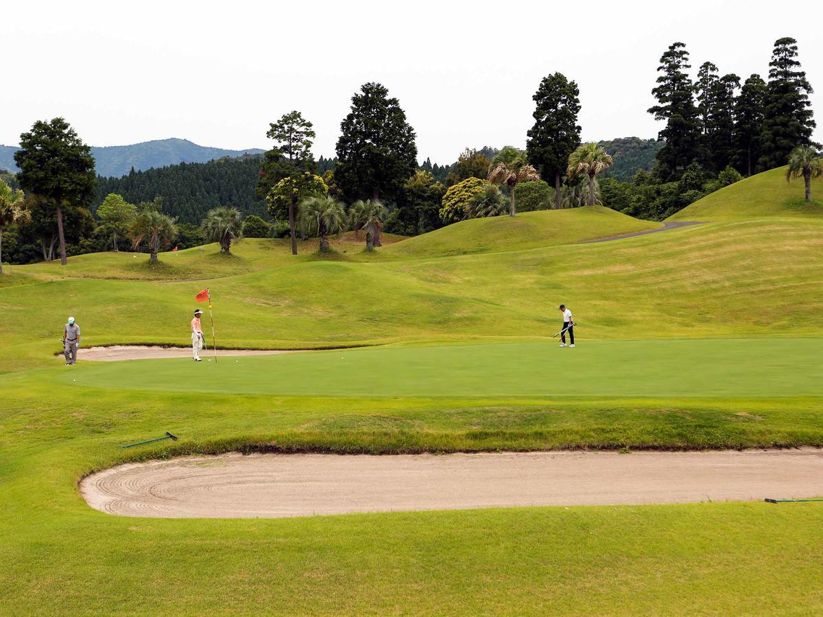 Miyazaki Kokusai Kuko Country Club Lodge Buitenkant foto